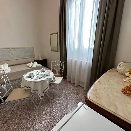 Le Stanze Di Gallolizio Couette-café Gallipoli
